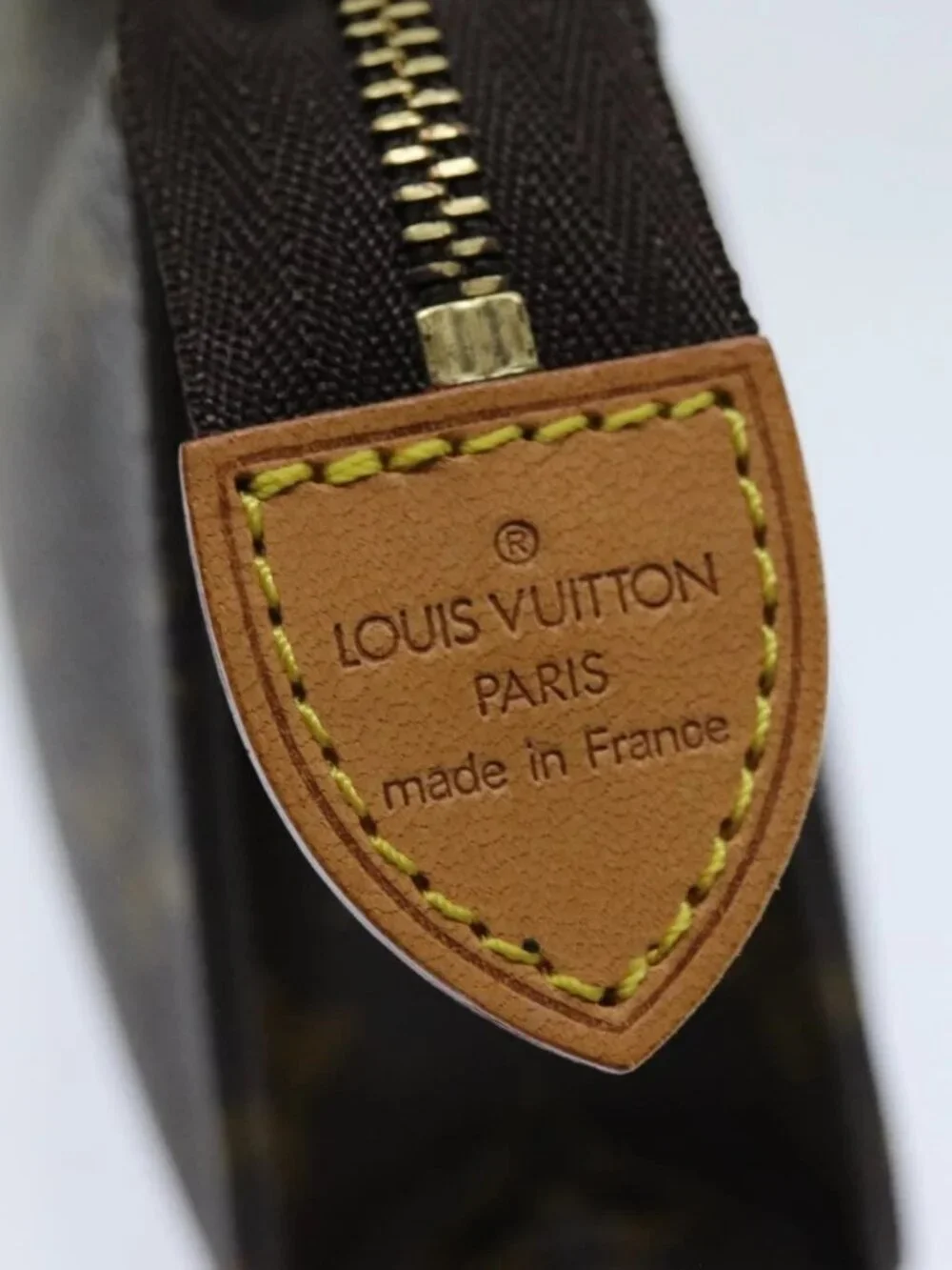 LOUIS VUITTON Monogram Poche Toilette 15 Pouch M47546 LV Auth 75701